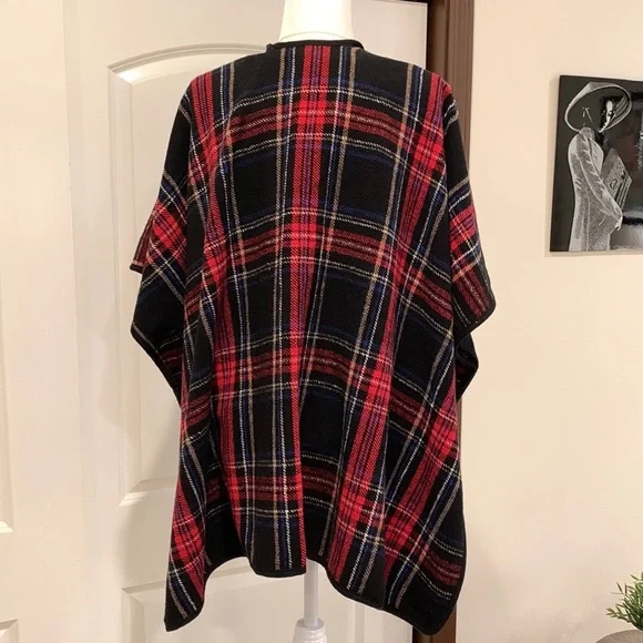 JAMES PAUL PLAID PONCHO NWT - Picture 5 of 12